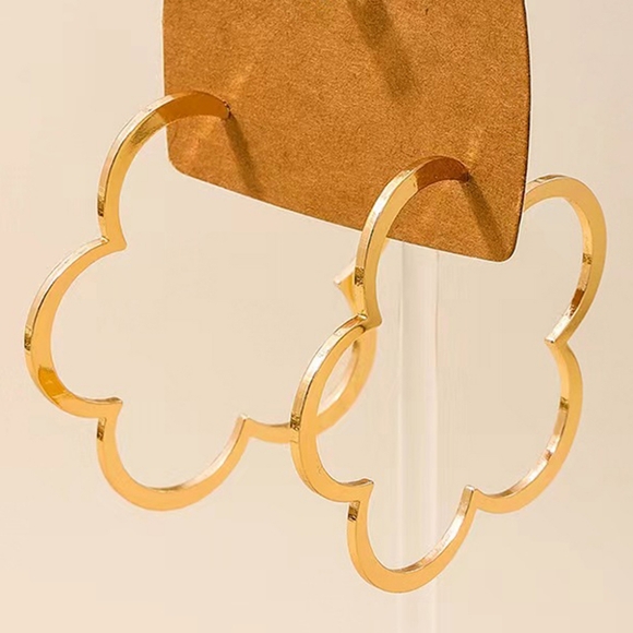 14k gold over stainless steel flower earrings - Picture 6 of 7